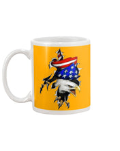 Load image into Gallery viewer, Eagle Giant Scratch USA Flag Gift For Women Mug