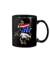 Load image into Gallery viewer, Eagle Giant Scratch USA Flag Gift For Women Mug