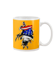 Load image into Gallery viewer, Eagle Giant Scratch USA Flag Gift For Women Mug