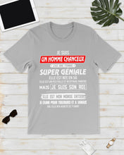 Load image into Gallery viewer, Je Suis Un Homme Chanceux J'ai Line Femme Custom Design Je Suis Son Roi Guys Tee
