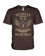 Load image into Gallery viewer, Hecho En 64 56 Anos Siendo Increible Special Custom Design Guys V-Neck