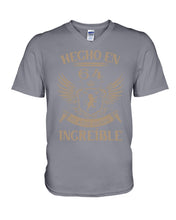 Load image into Gallery viewer, Hecho En 64 56 Anos Siendo Increible Special Custom Design Guys V-Neck