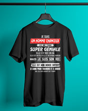 Load image into Gallery viewer, Je Suis Un Homme Chanceux J'ai Line Femme Custom Design Je Suis Son Roi Guys Tee