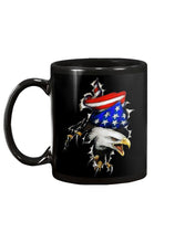 Load image into Gallery viewer, Eagle Giant Scratch USA Flag Gift For Women Mug