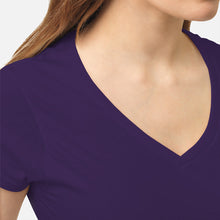 Load image into Gallery viewer, Vintage Funny Cat Love Trending Gift For Cat Lovers Ladies V-Neck