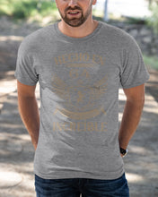 Load image into Gallery viewer, Hecho En 64 56      Anos Siendo Increible Special Custom Design Guys Tee
