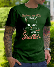 Load image into Gallery viewer, Les Dames Au Chats Vrais Sont Nees En Juillet Guys Tee
