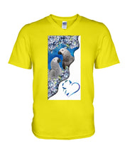 Load image into Gallery viewer, Magical Gray Couple African Parrot Gift For Bird Lovers Guys V-Neck
