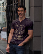 Load image into Gallery viewer, Hecho En 64 56      Anos Siendo Increible Special Custom Design Guys V-Neck

