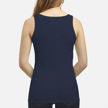 Load image into Gallery viewer, Mai Sottovalutare Una Vecchia Signore Che Ama Leggere Ed E Nata In Giugno Trending Ladies Flowy Tank
