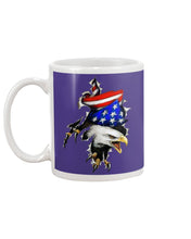 Load image into Gallery viewer, Eagle Giant Scratch USA Flag Gift For Women Mug
