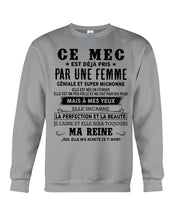 Load image into Gallery viewer, Birthday Meaningful Gift Geniale Super Mignonne Elle Est Nee En Fevrier Sweatshirt
