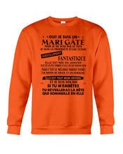 Load image into Gallery viewer, Absolument Fantastique Elle Est Nee En Javrier Birthday Meaningful Gift Sweatshirt
