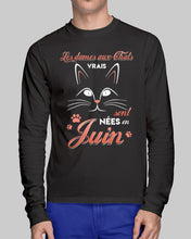 Load image into Gallery viewer, Lé Dames Aux Thats Vrais Sont Nées En   Juin For Birthday Gift Unisex Long Sleeve
