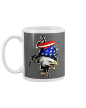 Load image into Gallery viewer, Eagle Giant Scratch USA Flag Gift For Women Mug

