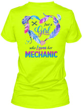 Load image into Gallery viewer, Vintage Funny Just A Girl Who Loves Her Mechanic Ladies Tee
