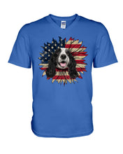 Load image into Gallery viewer, English Cocker Spaniel US Sunflower Gift For Dog Lovers Guys V-Neck
