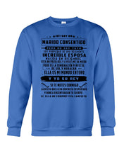 Load image into Gallery viewer, Increible Esposa Nacida En Diciembre Birthday Meaningful Gift Sweatshirt
