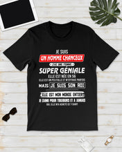 Load image into Gallery viewer, Je Suis Un Homme Chanceux J'ai Line Femme Custom Design Je Suis Son Roi Guys Tee
