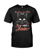 Load image into Gallery viewer, Lé Dames Aux Thats Vrais Sont Nées En   Juin For Birthday Gift Guys Tee

