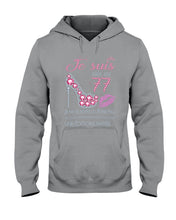 Load image into Gallery viewer, Je Suis Nee En 77 Je Ne Suis Peut-Être Pas Birthday Gift For Grandma Hoodie
