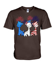 Load image into Gallery viewer, Lovely Phone Case Color Freedom Firework Gift For Giraffee Lovers Guys V-Neck
