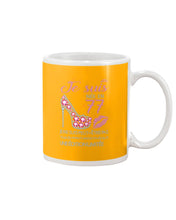 Load image into Gallery viewer, Je Suis Nee En 77 Je Ne Suis Peut-Être Pas Birthday Gift For Grandma Mug
