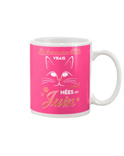 Load image into Gallery viewer, Lé Dames Aux Thats Vrais Sont Nées En   Juin For Birthday Gift Mug
