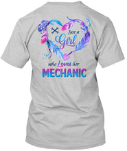 Load image into Gallery viewer, Vintage Funny Just A Girl Who Loves Her Mechanic Guys Tee
