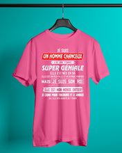 Load image into Gallery viewer, Je Suis Un Homme Chanceux J'ai Line Femme Custom Design Je Suis Son Roi Guys Tee
